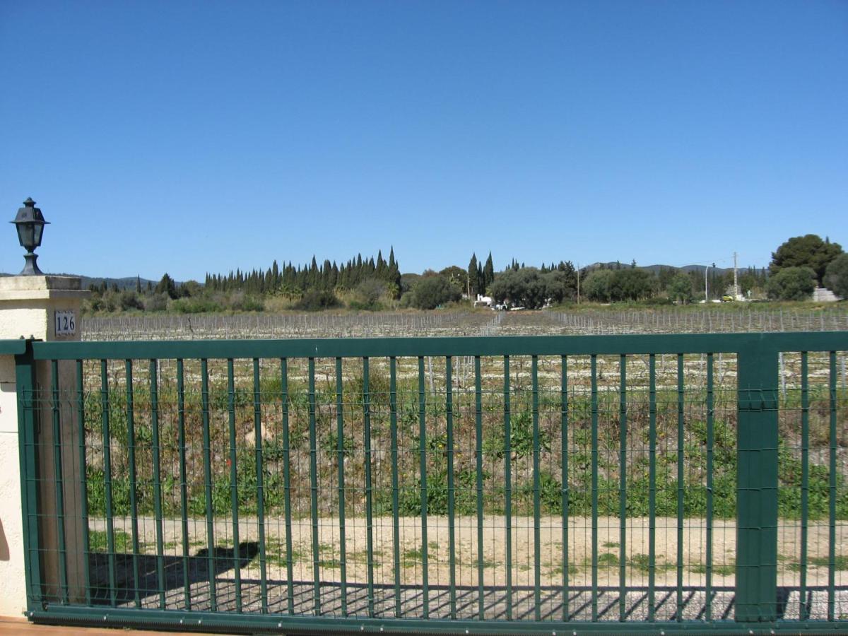 T 2 Avec Velux Sous Les Combes De 34 M2 Apartment La Londe-les-Maures Bagian luar foto