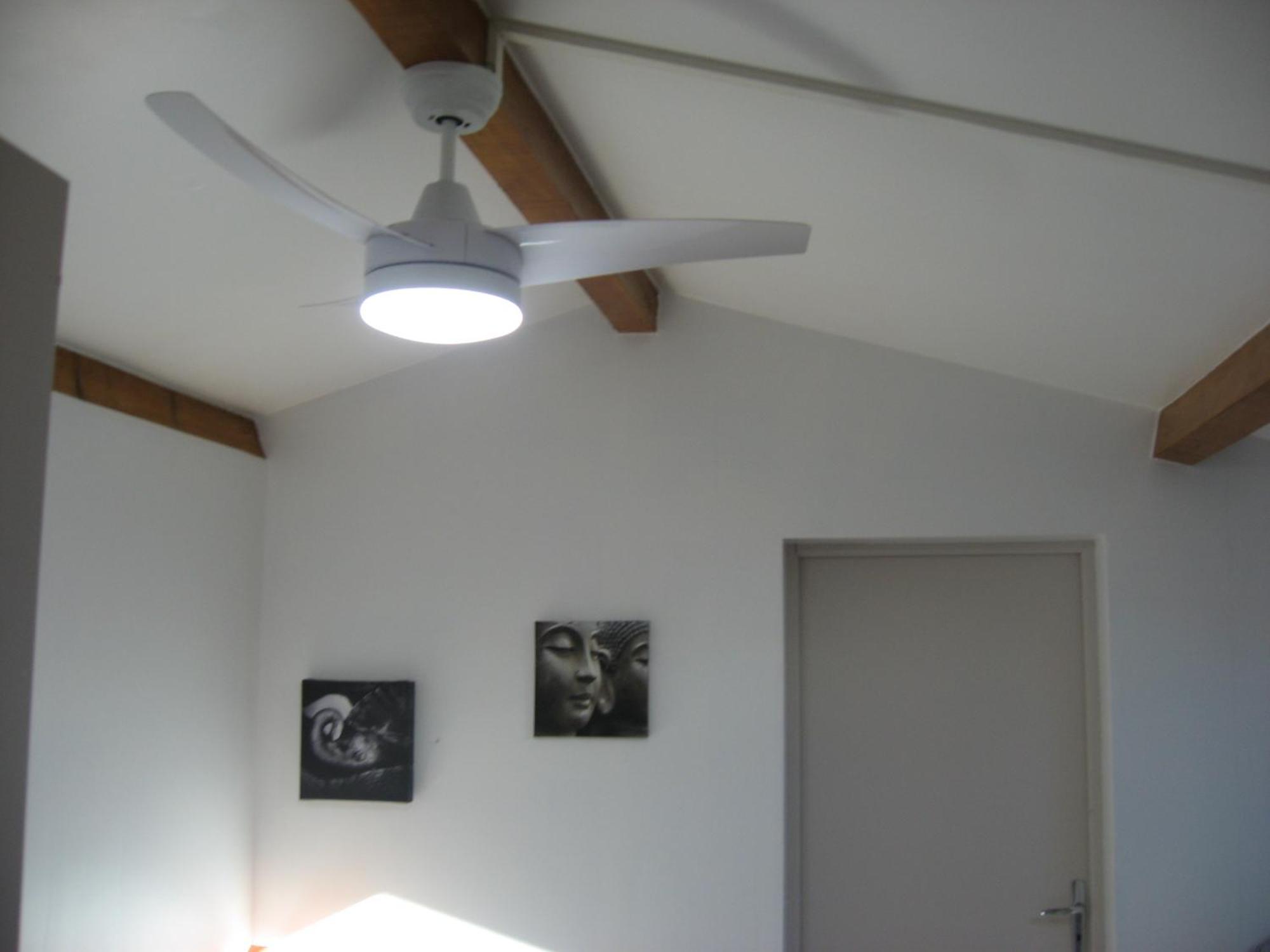 T 2 Avec Velux Sous Les Combes De 34 M2 Apartment La Londe-les-Maures Bagian luar foto